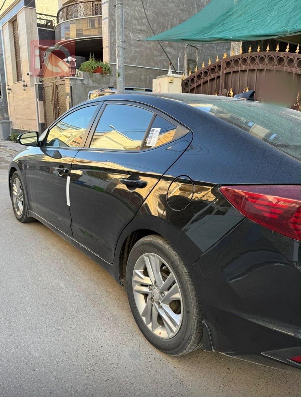 هیۆندای ئەلەنترا